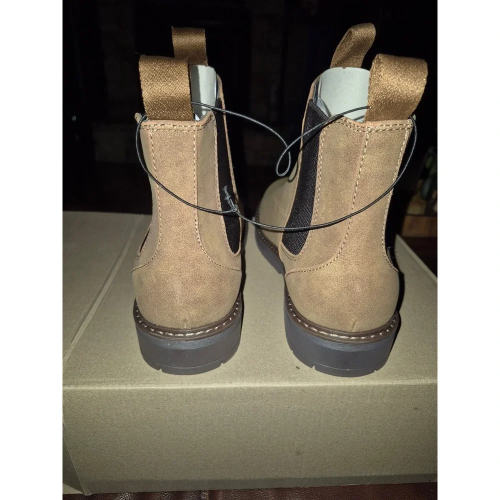 Portland Boot Company‎ Mens Size 10W Tan Chelsea Boots Suede Pull On Casual Wide